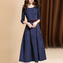 画像をギャラリービューアに読み込む, ベルト付き ネイビーストライプ七分袖ワンピース