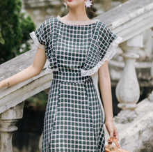画像をギャラリービューアに読み込む, フリルスリーブ ダークグリーンチェックワンピース