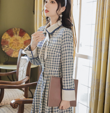 画像をギャラリービューアに読み込む, 【AKB48 馬嘉伶 様、長谷川玲奈 様、山田麻莉奈 様ご着用】ブルーギンガムチェックワンピース