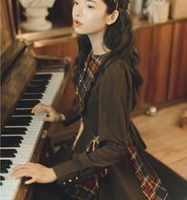 画像をギャラリービューアに読み込む, ブラウンチェックワンピース