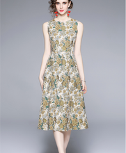 画像をギャラリービューアに読み込む, 【日笠陽子様 ご着用】ノースリーブ花柄Aラインワンピース