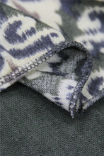 画像をギャラリービューアに読み込む, ダークグリーン切り替えオーナメント柄ワンピース