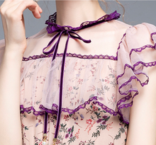 画像をギャラリービューアに読み込む, 【中川翔子様、神宿 羽島みき様 ご着用】ピンクパープル 小花柄 ネックリボン レースワンピース