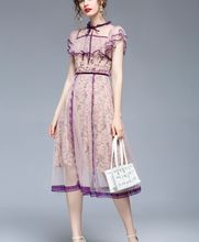 画像をギャラリービューアに読み込む, 【中川翔子様、神宿 羽島みき様 ご着用】ピンクパープル 小花柄 ネックリボン レースワンピース