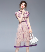 画像をギャラリービューアに読み込む, 【中川翔子様、神宿 羽島みき様 ご着用】ピンクパープル 小花柄 ネックリボン レースワンピース