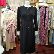 画像をギャラリービューアに読み込む, レース襟付きモノトーンワンピース