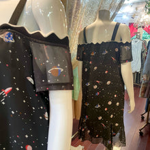 画像をギャラリービューアに読み込む, 宇宙柄 オフショル シースルーワンピース