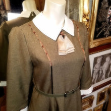 画像をギャラリービューアに読み込む, 【長谷川玲奈 様、小坂井祐莉絵 様 ご着用】オリーブカラー七分袖ワンピース