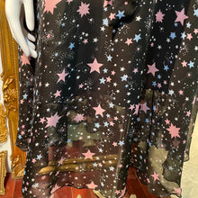 画像をギャラリービューアに読み込む, チャーム付き 星柄 オープンショルダーワンピース