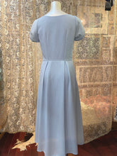 画像をギャラリービューアに読み込む, パステルブルー スクエア レースアップワンピース