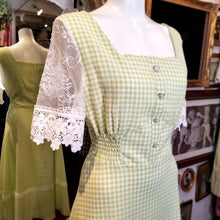 画像をギャラリービューアに読み込む, 【凩めの様 ご着用】ギンガムチェック レース袖 スクエアネック ワンピース