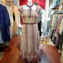 画像をギャラリービューアに読み込む, 【中川翔子様、神宿 羽島みき様 ご着用】ピンクパープル 小花柄 ネックリボン レースワンピース