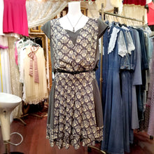 画像をギャラリービューアに読み込む, ダークグリーン切り替えオーナメント柄ワンピース