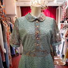 画像をギャラリービューアに読み込む, 【渡邉心結様 ご着用】小花柄レースワンピース