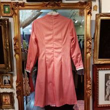 画像をギャラリービューアに読み込む, フリルスタンドカラーAラインワンピース